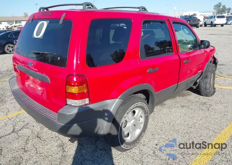 2002 Ford Escape Xlt z USA, uszkodzony, nr VIN 1FMYU03172KC48258